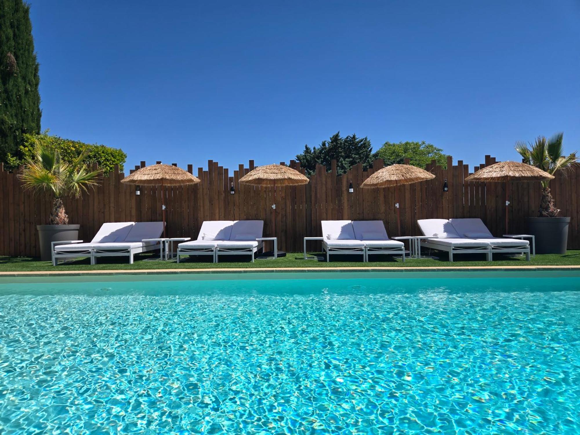 Hotel Le Saint-Genies Uzes Luaran gambar